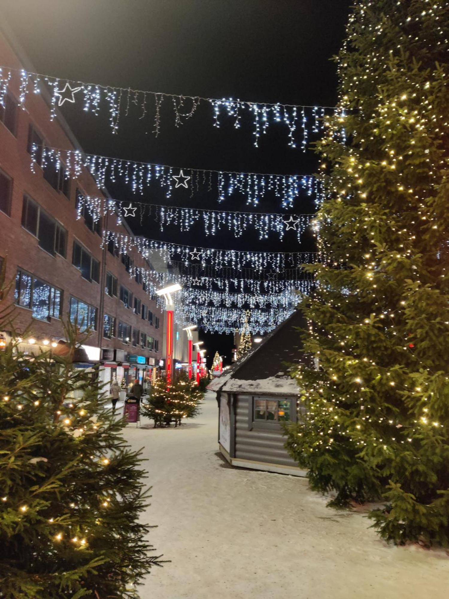 Main Street Magic Apartment روفانييمي المظهر الخارجي الصورة